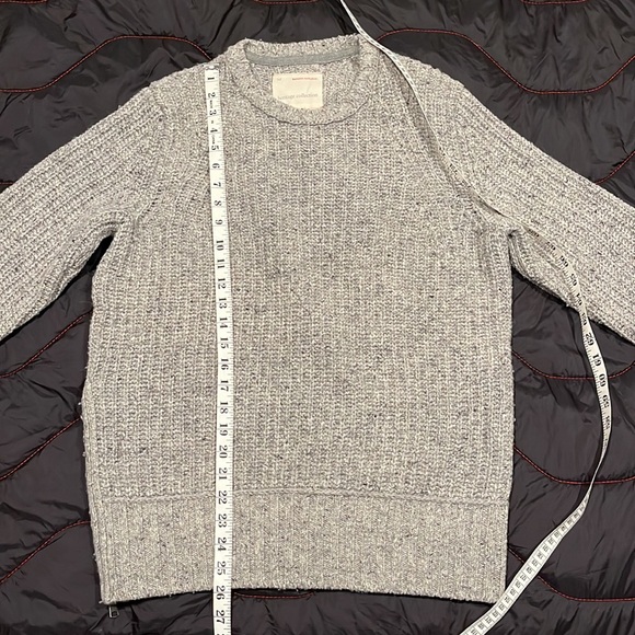 Banana Republic Heritage Sweater - Picture 10 of 13
